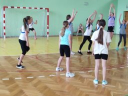  Rozgrywki o mistrzostwo szkoły w mini piłce ręcznej dziewcząt i mini piłce nożnej chłopców